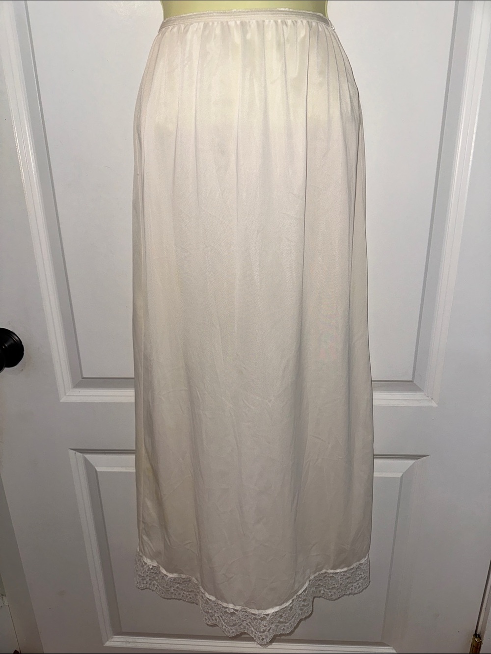 Vintage 60s‎ Vassarette Creamy White Long Maxi Half Slip with Lace Trim